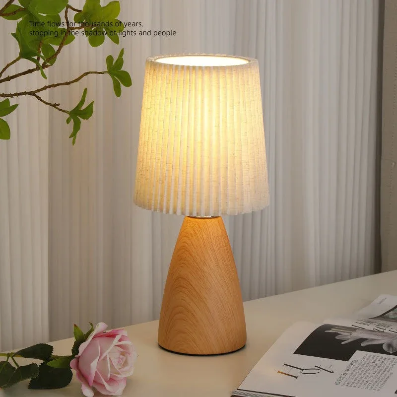 Nordic LED Table Lamp Bedroom  - Desk Setup White incelemesi ve fiyatı
