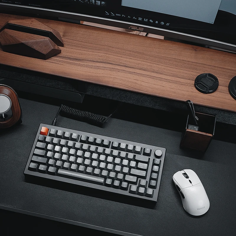 Solid Walnut Monitor Stand-Erg - Desk Setup Workspace incelemesi ve fiyatı